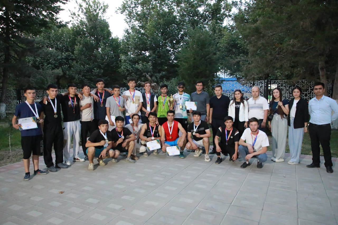 “Rektor kubogi” voleybol turnirida SDTU jamoasi