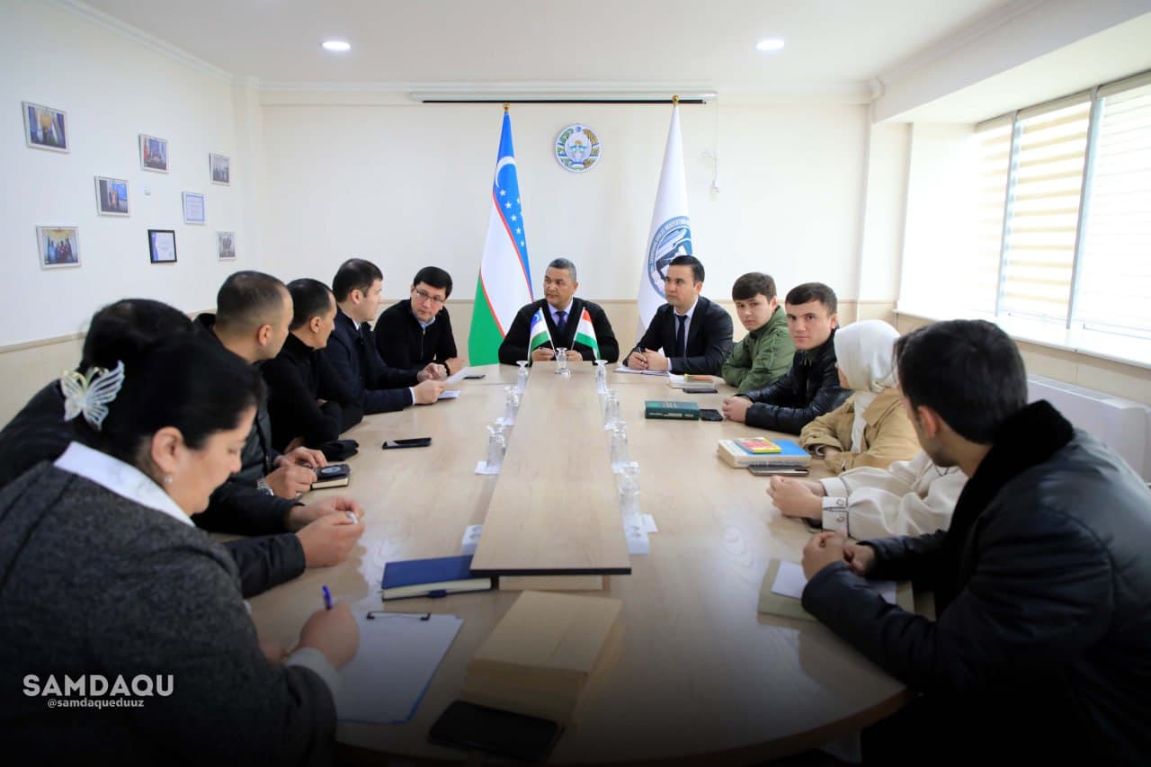 Tojikistonlik talabalar SDTU rahbariyati bilan uchrashuvda
