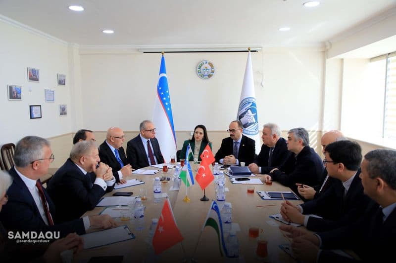 Kurultay katılımcılarının SDTU'yu ziyareti