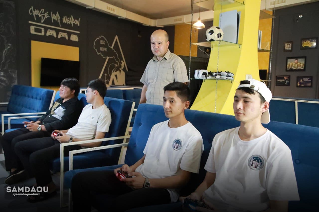 Students at the esports competition
